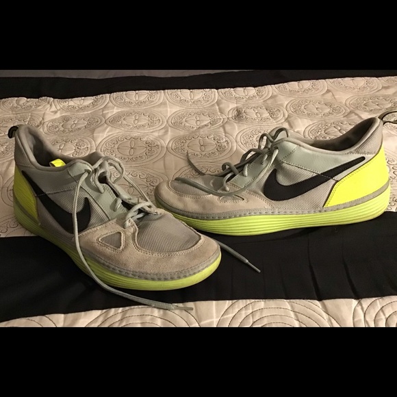 Nike Solarsoft Run Size 12 - Picture 2 of 4